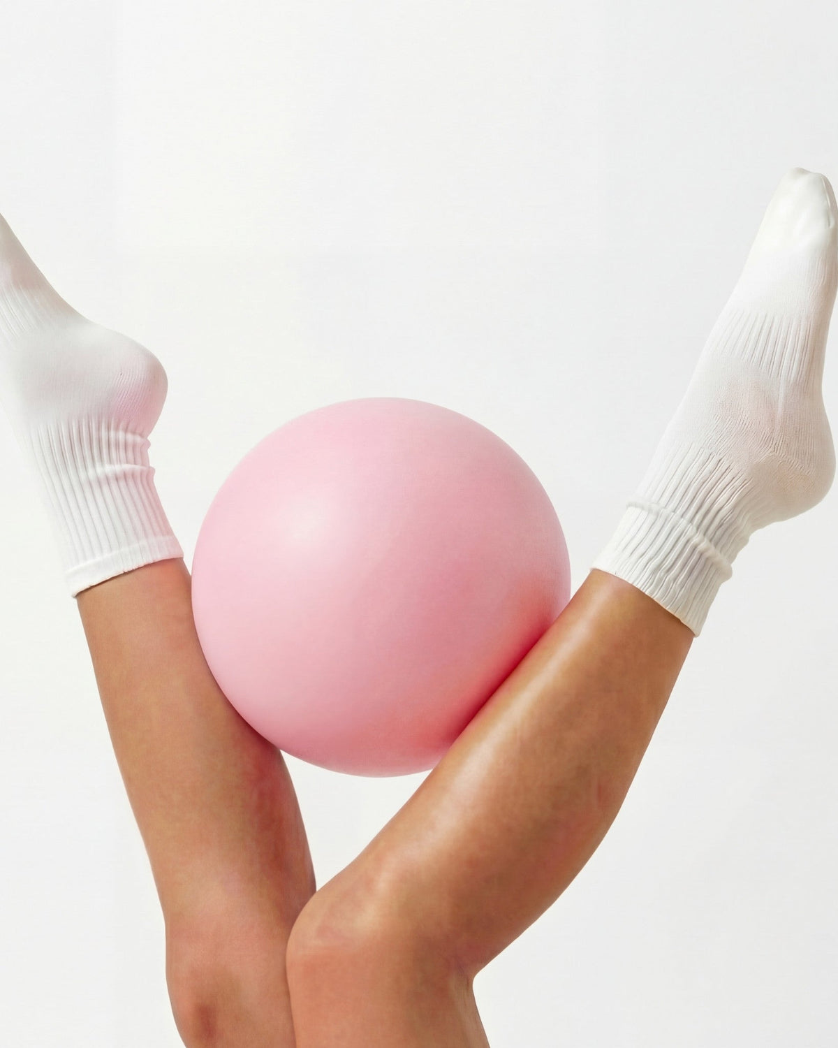 Pilates Ball von casaleo in Light Pink im Studio #Farbe_Light Pink