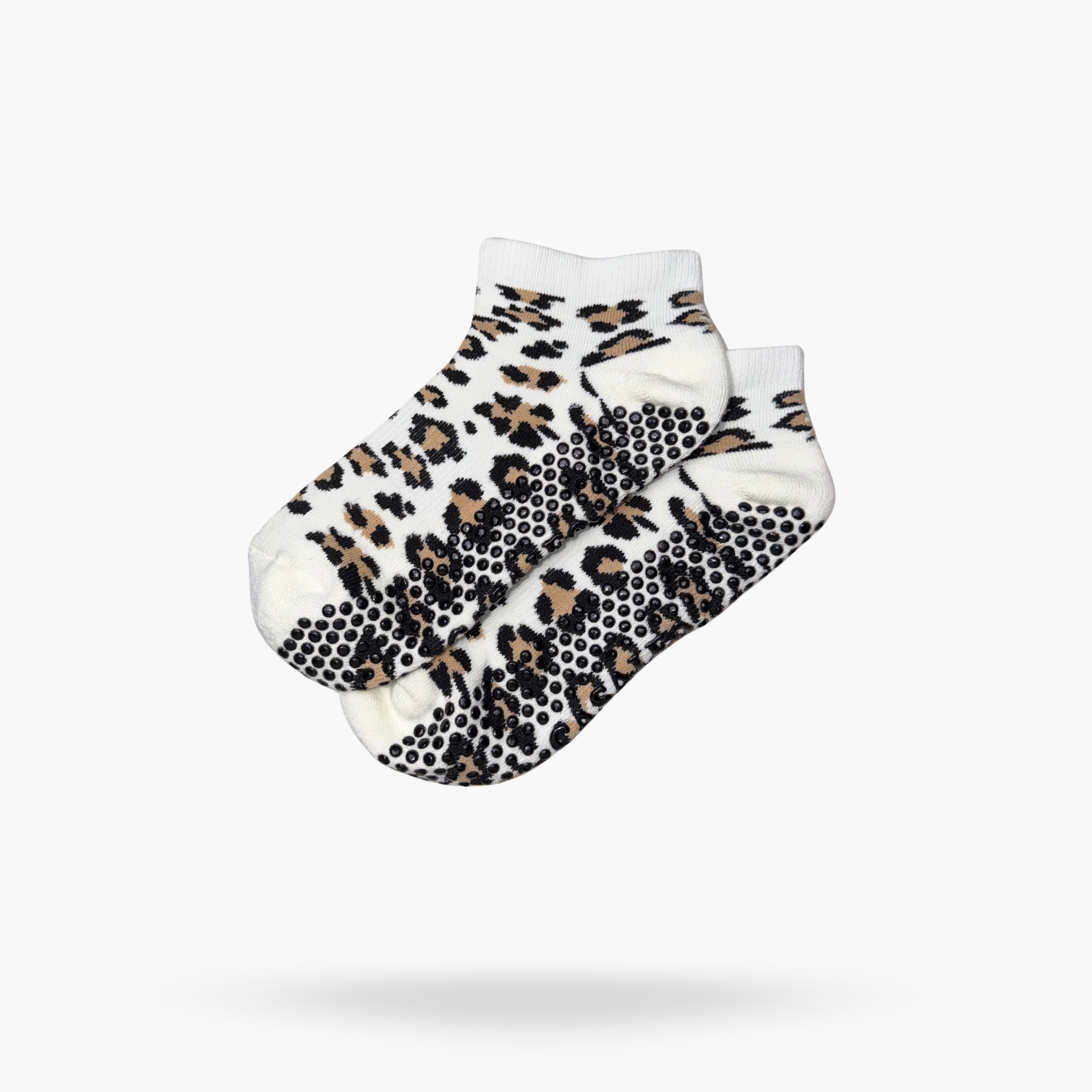 Kurze CASALEO Grip Socken mit Leo Muster, optimal für Pilates, Yoga und Barre