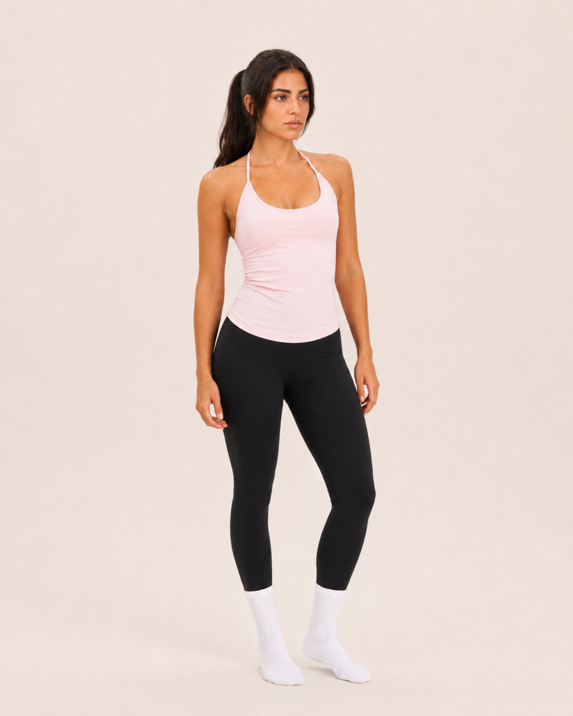 hold neckholder top von CASALEO in Strawberry Foam, Vorderansicht am Model #Farbe_Strawberry Foam